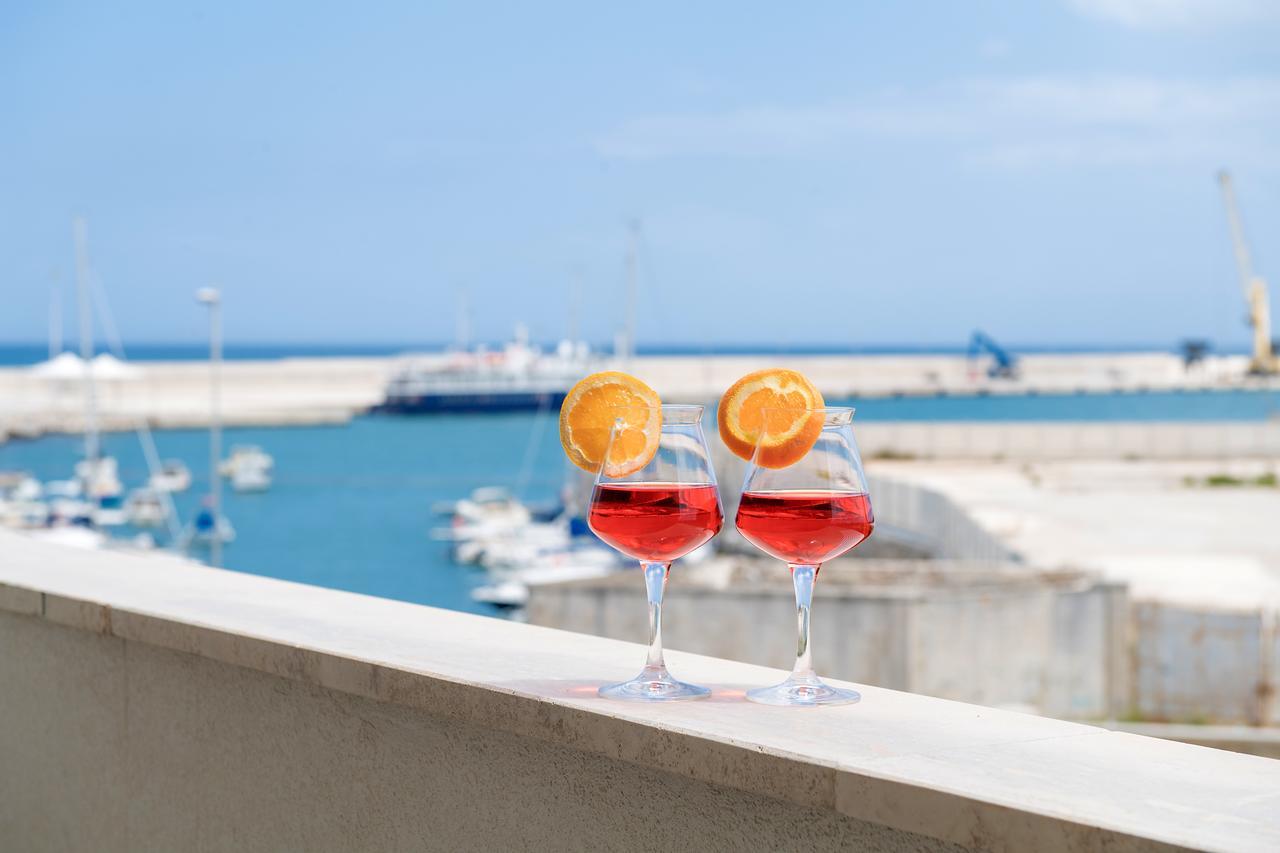 Chicco Di Caffe' Bed and Breakfast Monopoli Exteriör bild